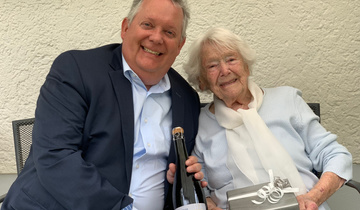 Lilly Küng und Stadtpräsident Niederberger Lilly Küng und Stadtpräsident Niederberger