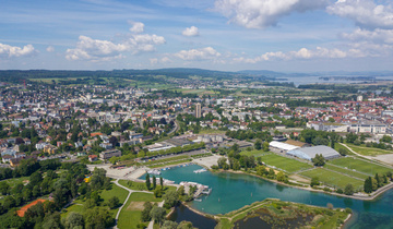 Kreuzlingen Luftaufnahme Richtung Stadt