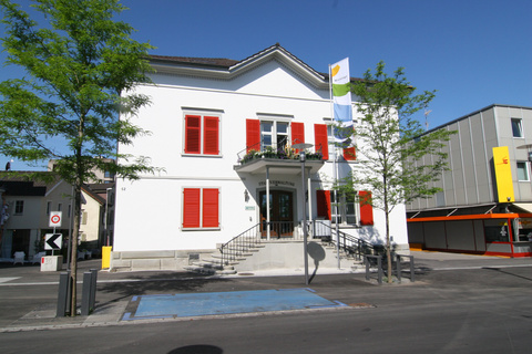 Stadthaus an der Hauptstrasse 62, Haupteingang (Boulevard) Hauptstrasse 62, Stadthaus