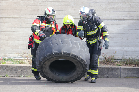 Intensive Schulung vor dem ersten Einsatz