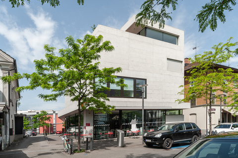 DAS TROESCH DAS TROESCH