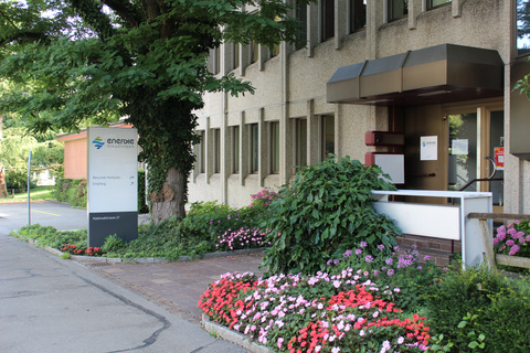 Nationalstrasse 27