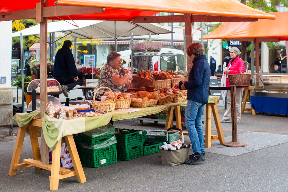 Der Kreuzlinger Wochenmarkt erfreut sich grosser Beliebtheit. Wochenmarkt Erweiterung