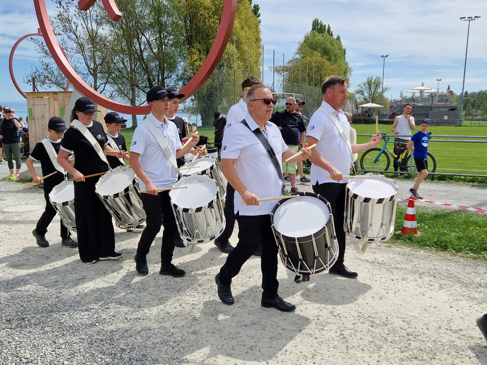 Auftakt zum VeloPicknick mit den Tambouren Auftakt zum VeloPicknick mit den Tambouren