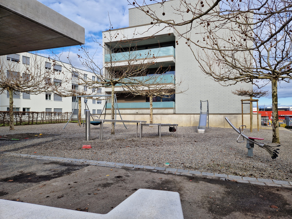 Spielplatz im Quartier Weinstrasse. Spielplatz Weinstrasse