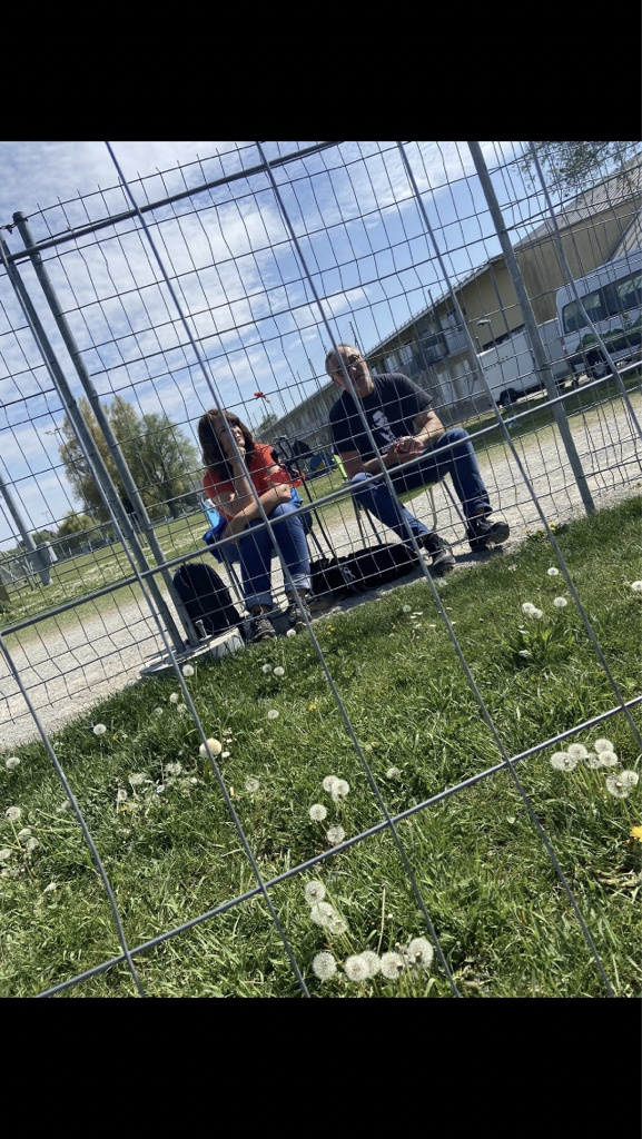 Heike B., "Ostern über den Zaun gefeiert"