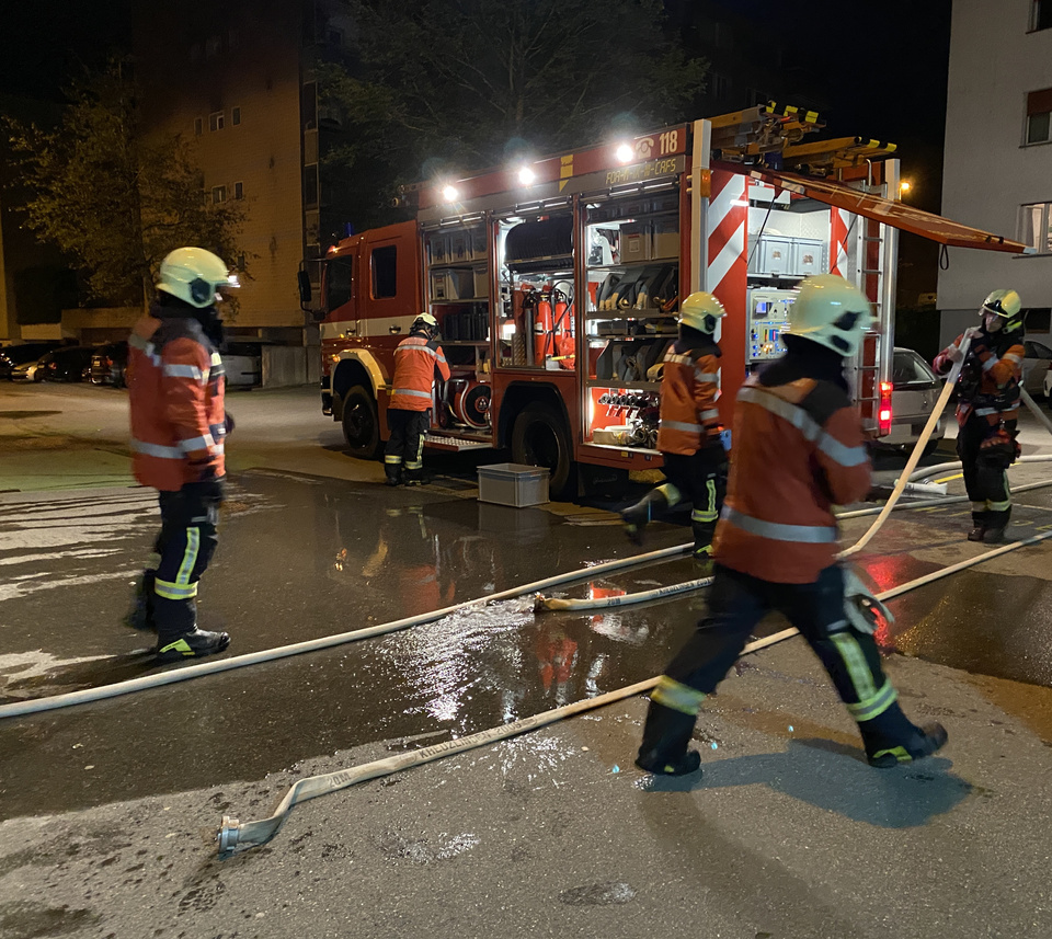 Feuerwehr einst und heute Feuerwehr einst und heute
