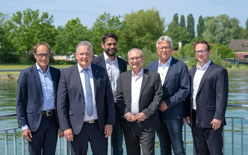 Stadtschreiber Michael Stahl; Stadtrat Thomas Beringer; Vize-Stadtpräsident Ernst Zülle; Stadtpräsident Thomas Niederberger; Stadträtin Dorena Raggenbass und Stadtrat Markus Brüllmann (v.l.). Stadtrat mit Stadtschreiber