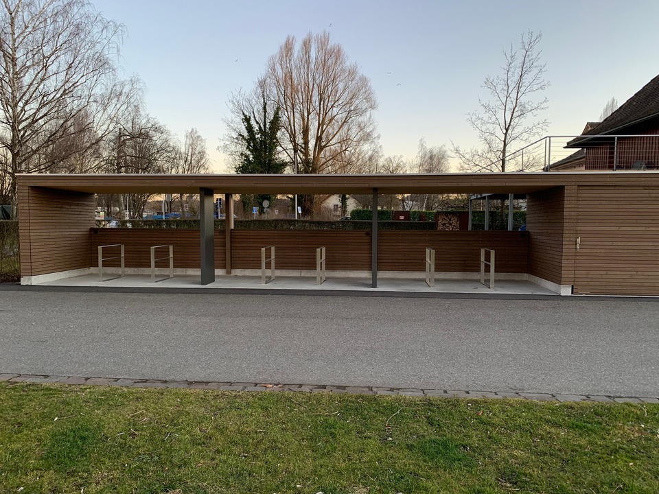 Velostation Yachthafen