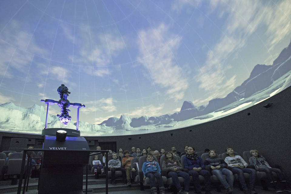 Die Führung gewährt Einblicke in die Sternwarte und das Planetarium. Kreuzlingen entdecken Einblick in die Sternwarte und das Pla