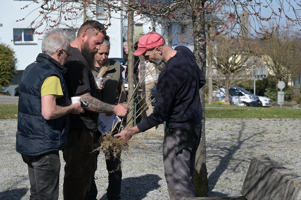 Stefan Braun, Umweltschutzbeauftragter der Stadt Kreuzlingen (rechts im Bild) Stefan Braun, Umweltschutzbeauftragter der Stadt Kreuzlingen (rechts im Bild)