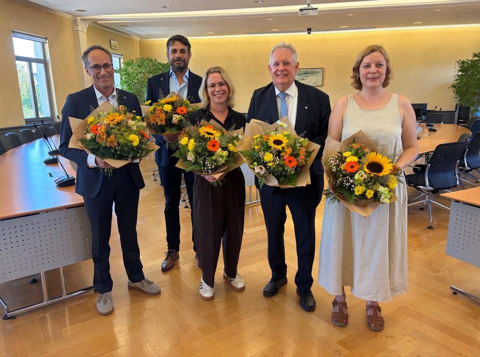 Die künftige Kreuzlinger Exekutive: Stadtrat Markus Brüllmann, Stadtrat Daniel Moos, Stadträtin Susan Danubio, Stadtpräsident Thomas Niederberger, Stadträtin Elina Müller.
Bild künftiger Stadtrat von Kreuzlingen