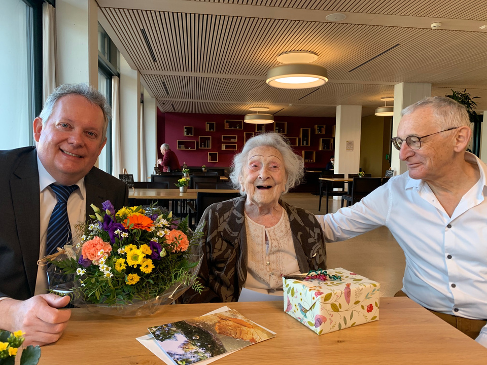 Anita Neuweiler feiert 100. Geburtstag