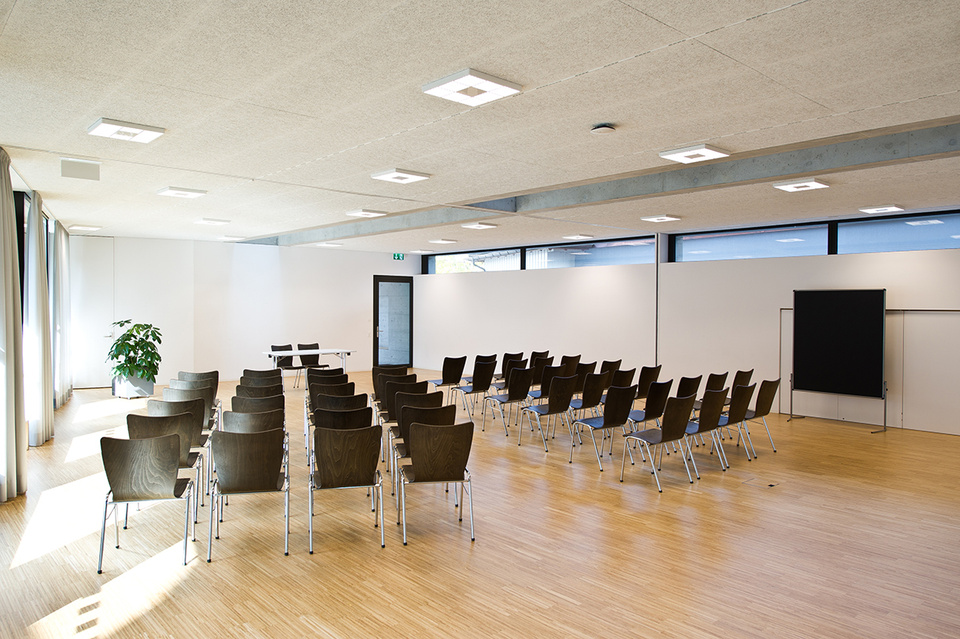 DAS TROESCH, Saal